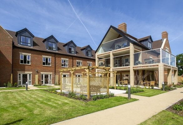 Charrington Manor Care Home 10 65432244910 2005220218533 1